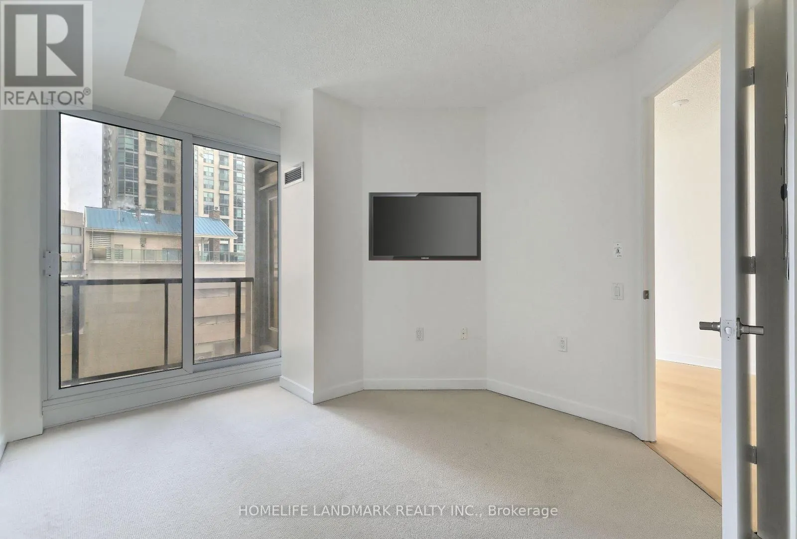 1203 - 85 BLOOR STREET E