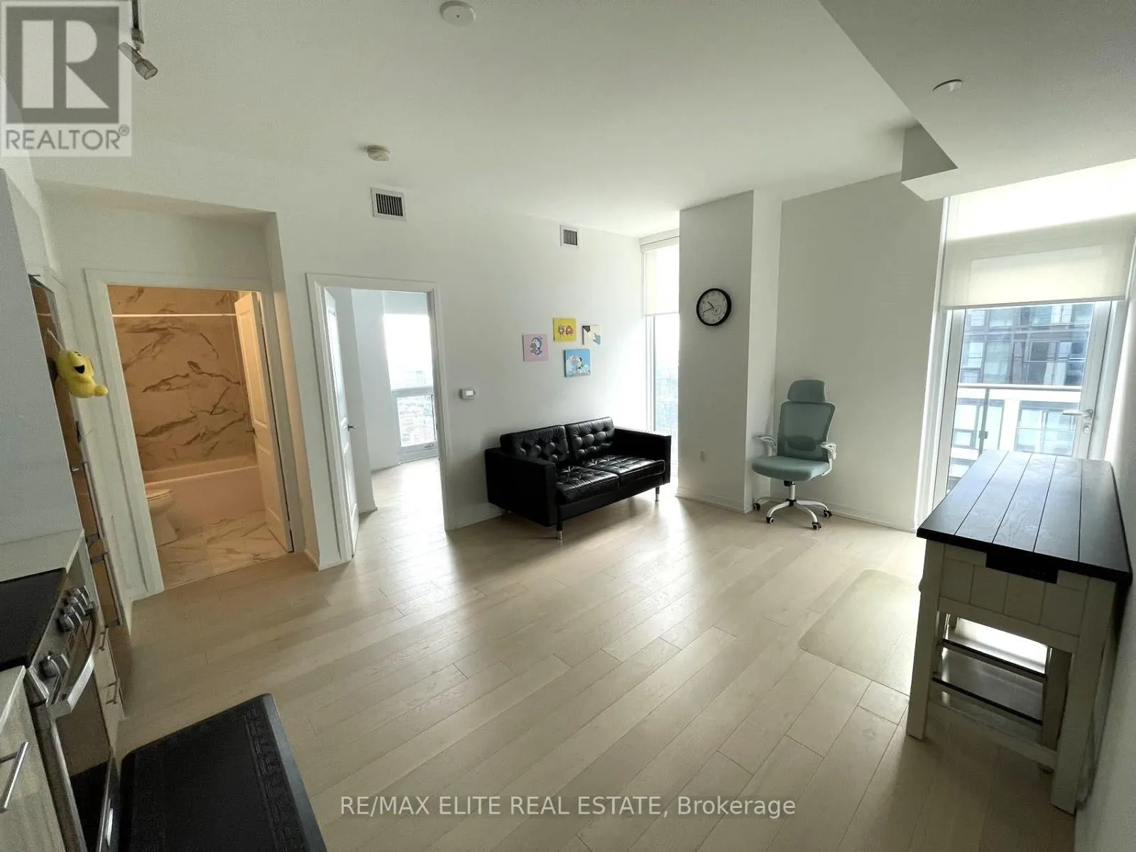 #5003 - 251 JARVIS STREET