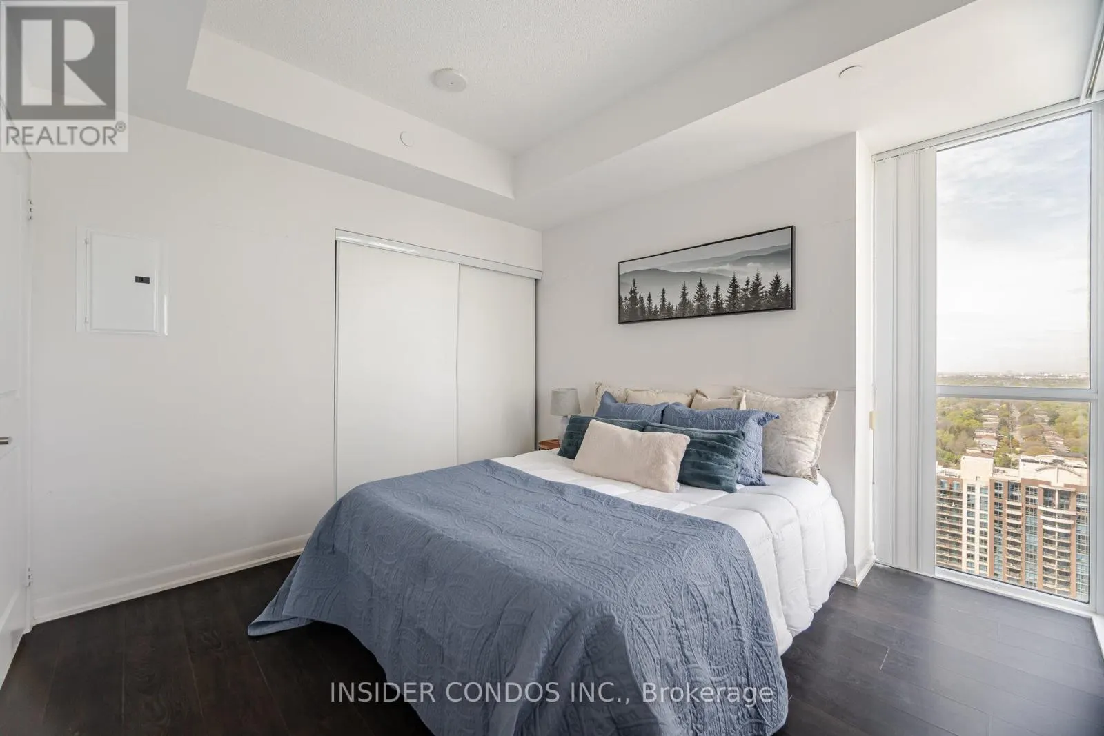 3207 - 5168 YONGE STREET