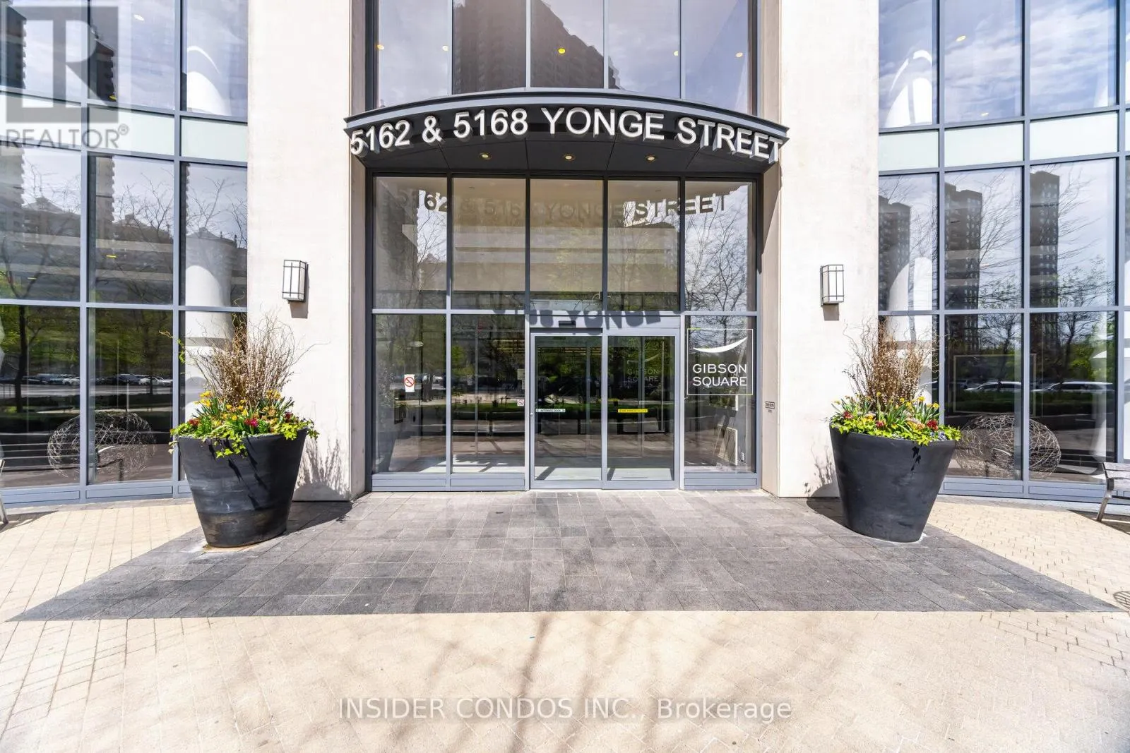 3207 - 5168 YONGE STREET