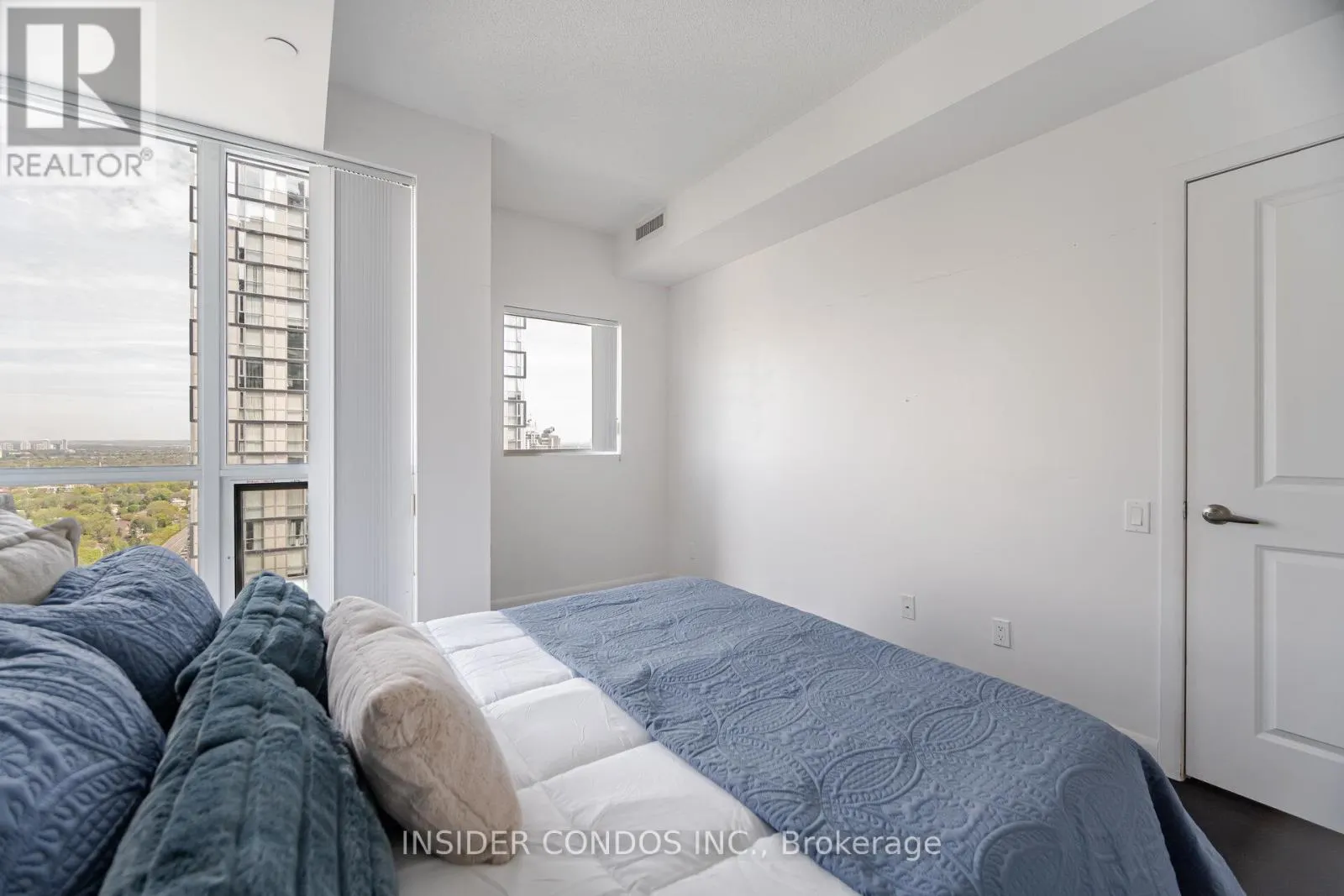 3207 - 5168 YONGE STREET