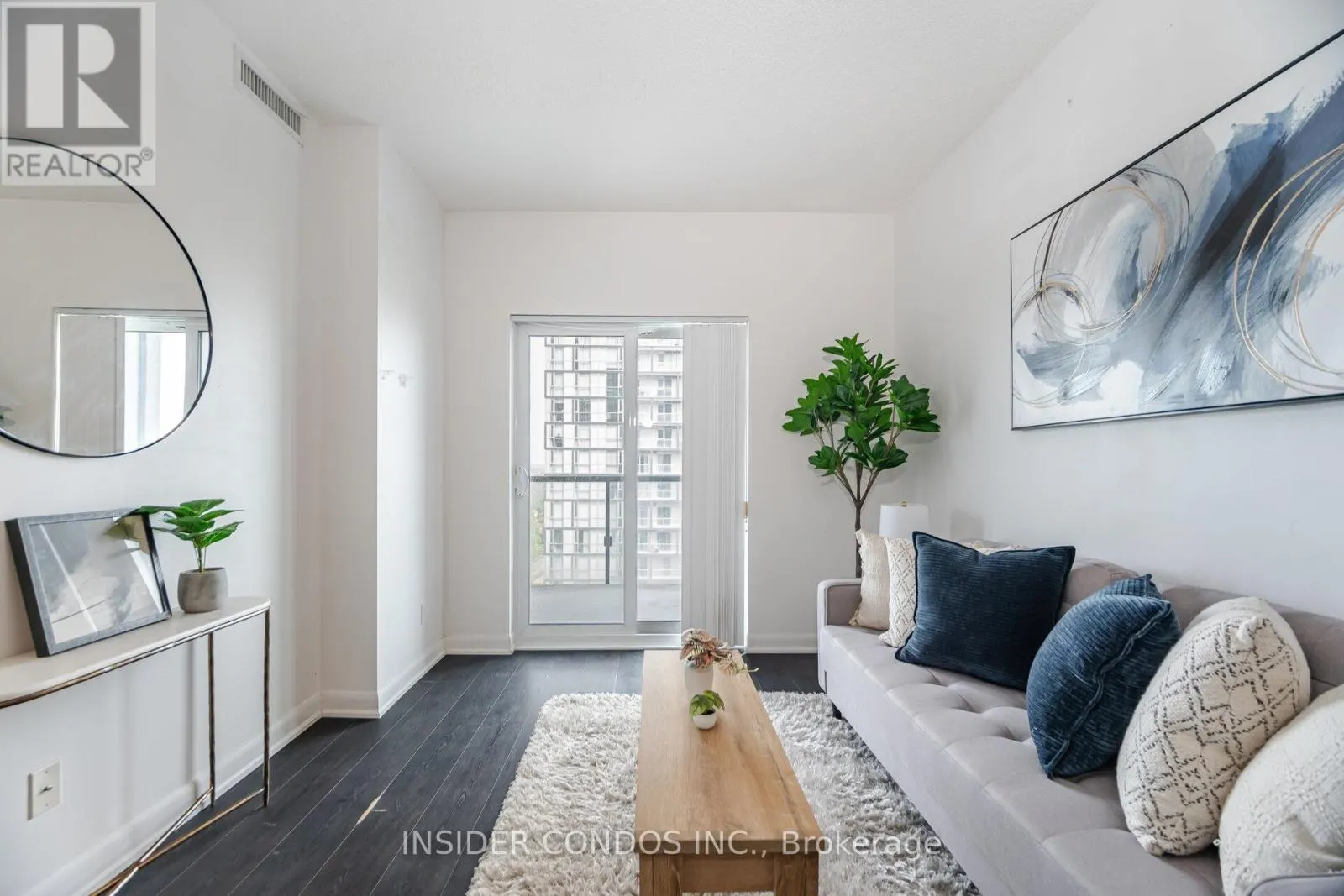 3207 - 5168 YONGE STREET