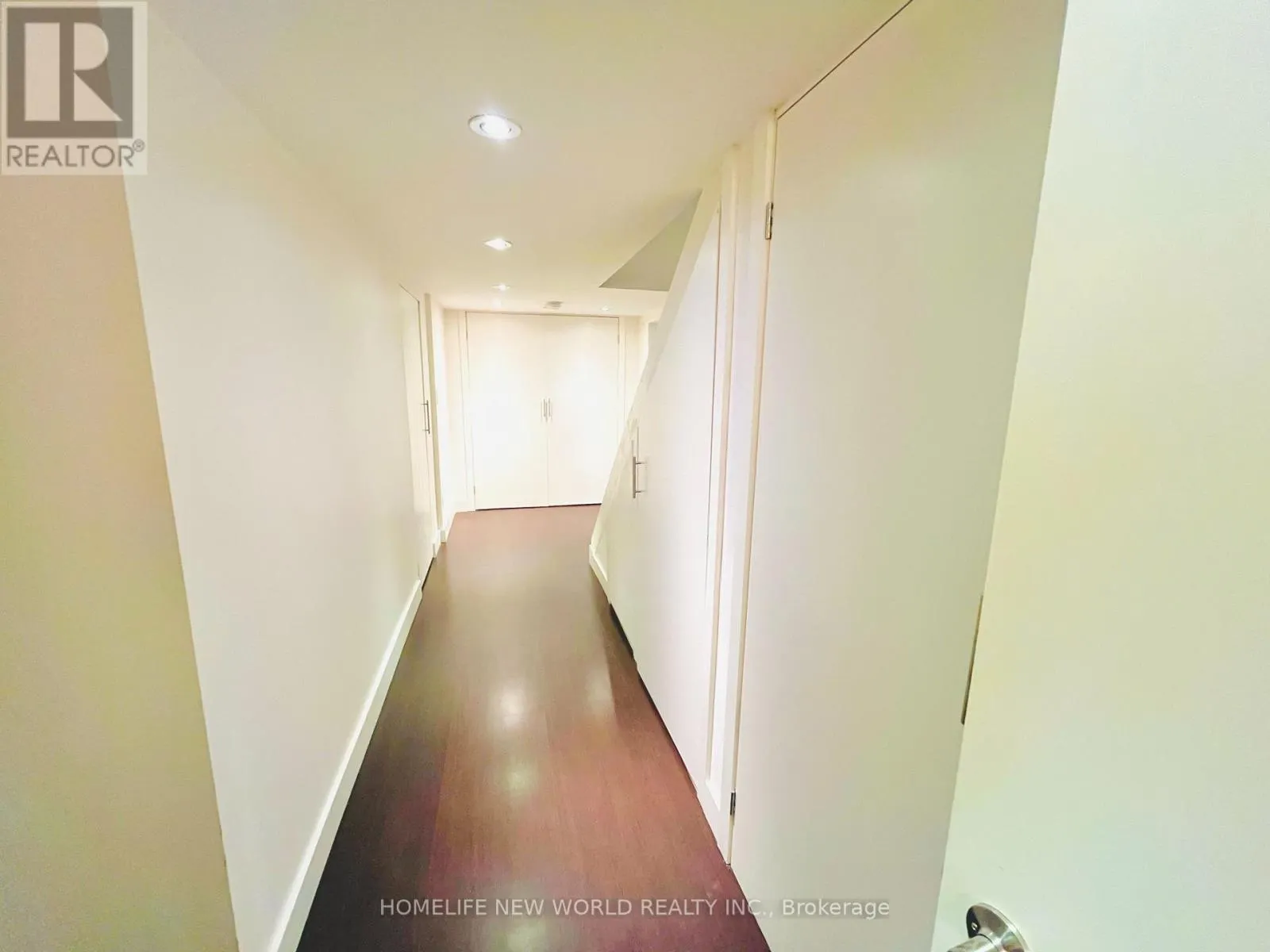 BSMT - 261 HOLLYWOOD AVENUE