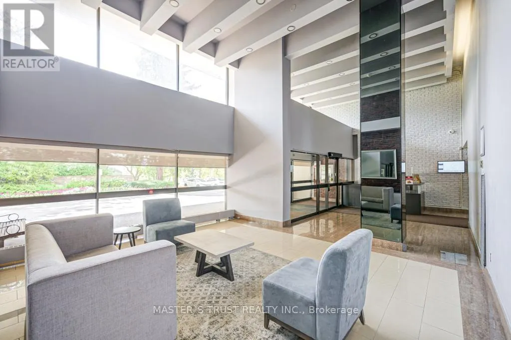 1110 - 260 SENECA HILL DRIVE