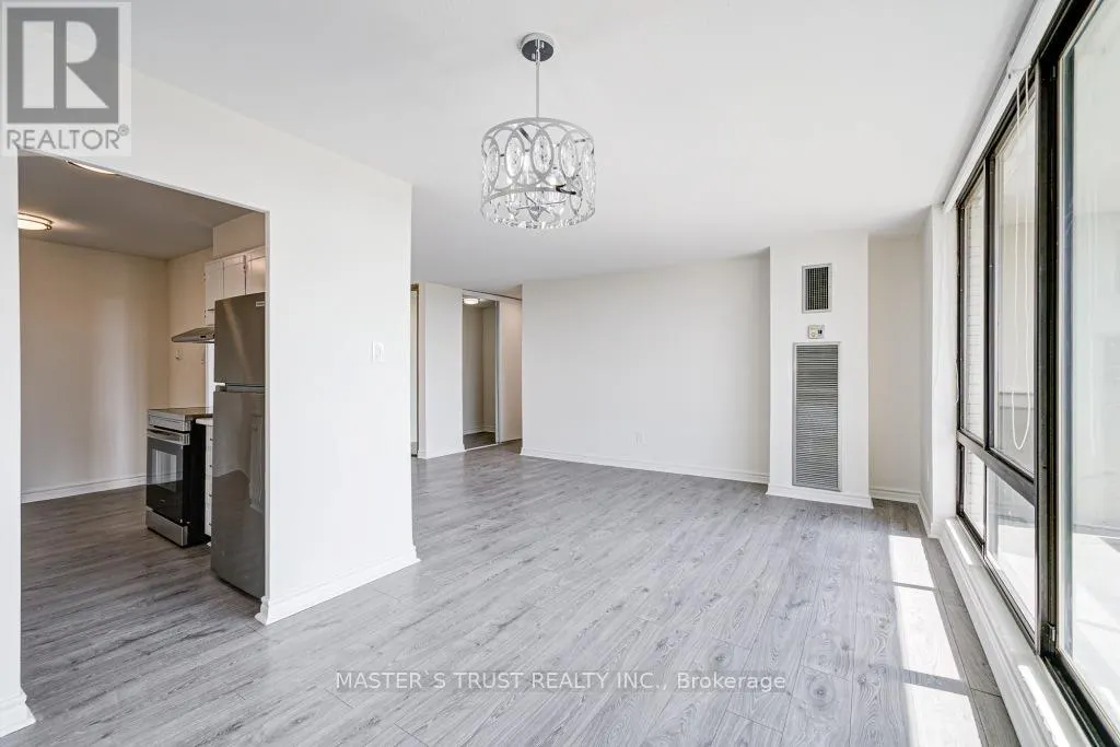 1110 - 260 SENECA HILL DRIVE