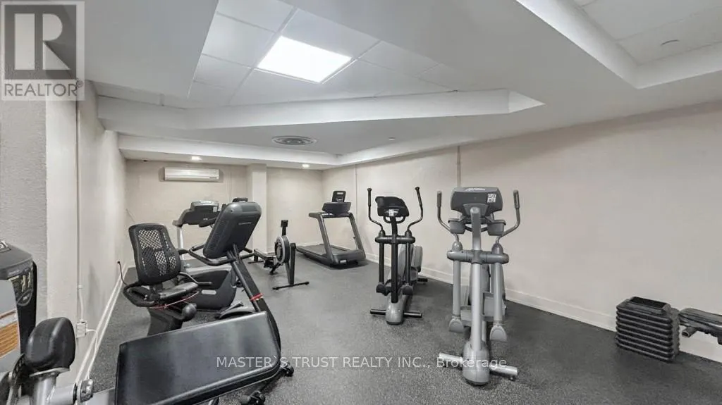 1110 - 260 SENECA HILL DRIVE