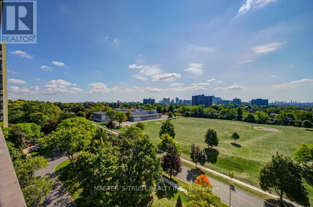 1110 - 260 SENECA HILL DRIVE