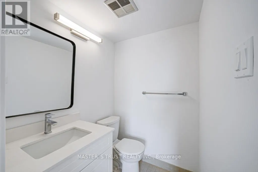 1110 - 260 SENECA HILL DRIVE