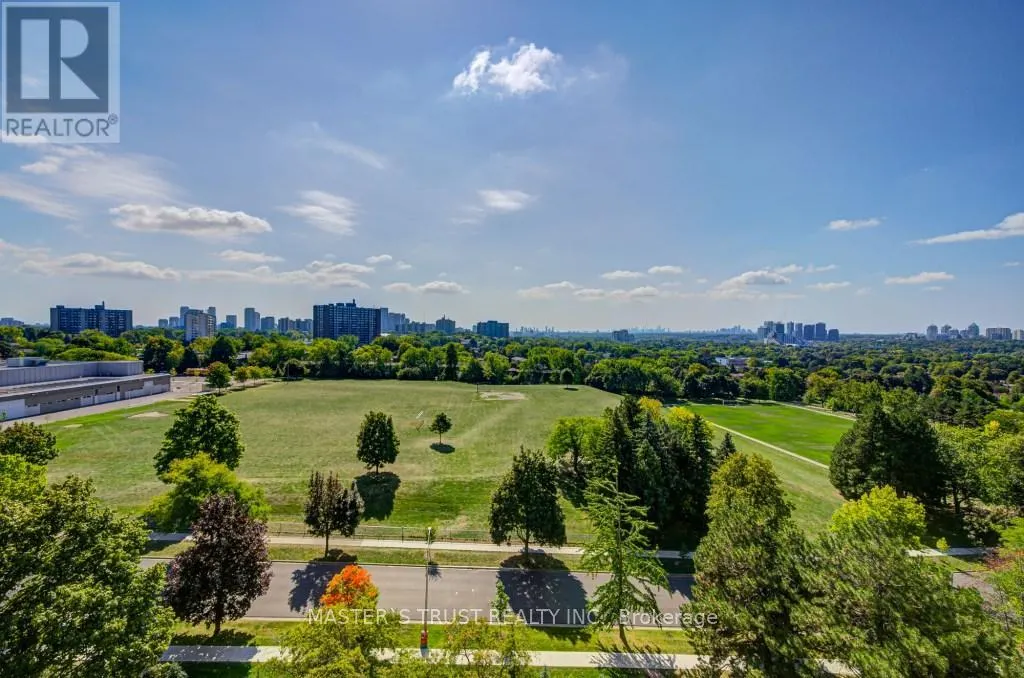 1110 - 260 SENECA HILL DRIVE