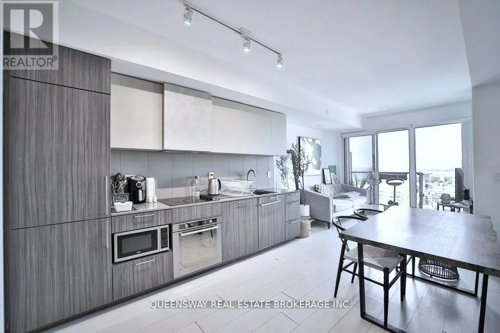 3509 - 19 WESTERN BATTERY ROAD