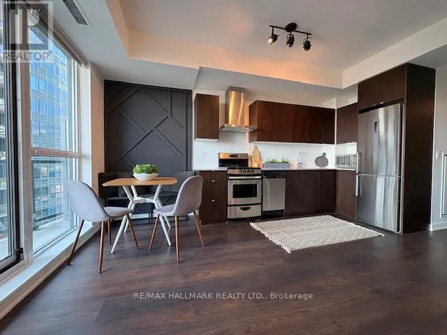 1215 - 51 EAST LIBERTY STREET