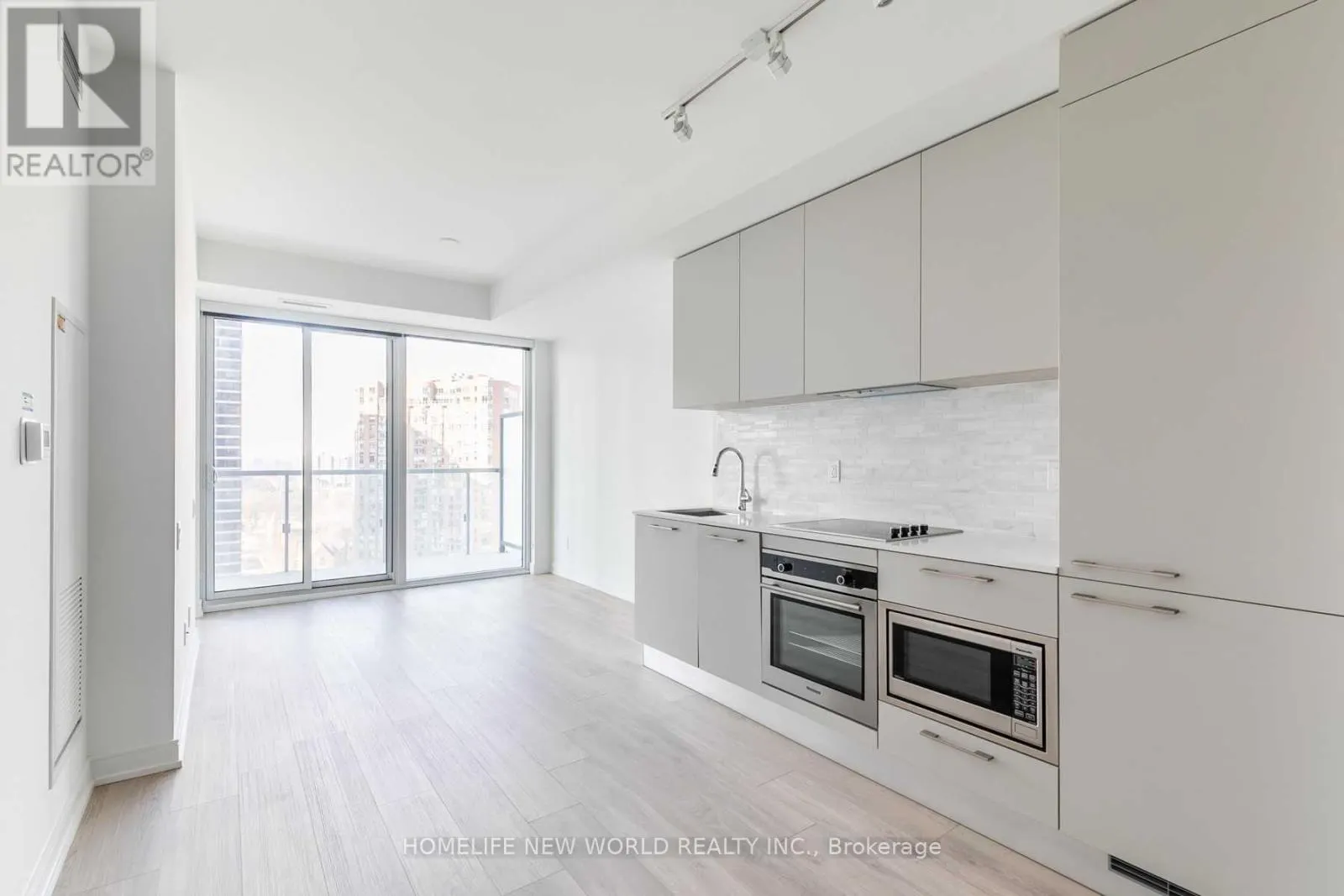 2710 - 3 GLOUCESTER STREET
