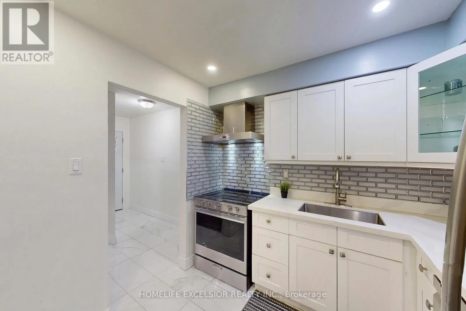 113 ROCK FERN WAY