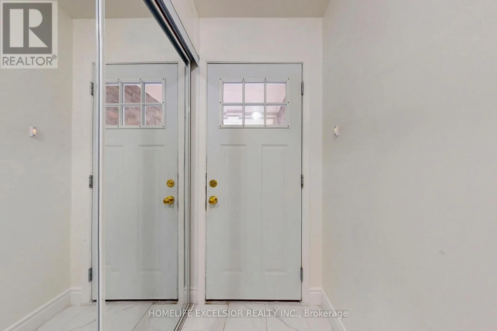 113 ROCK FERN WAY