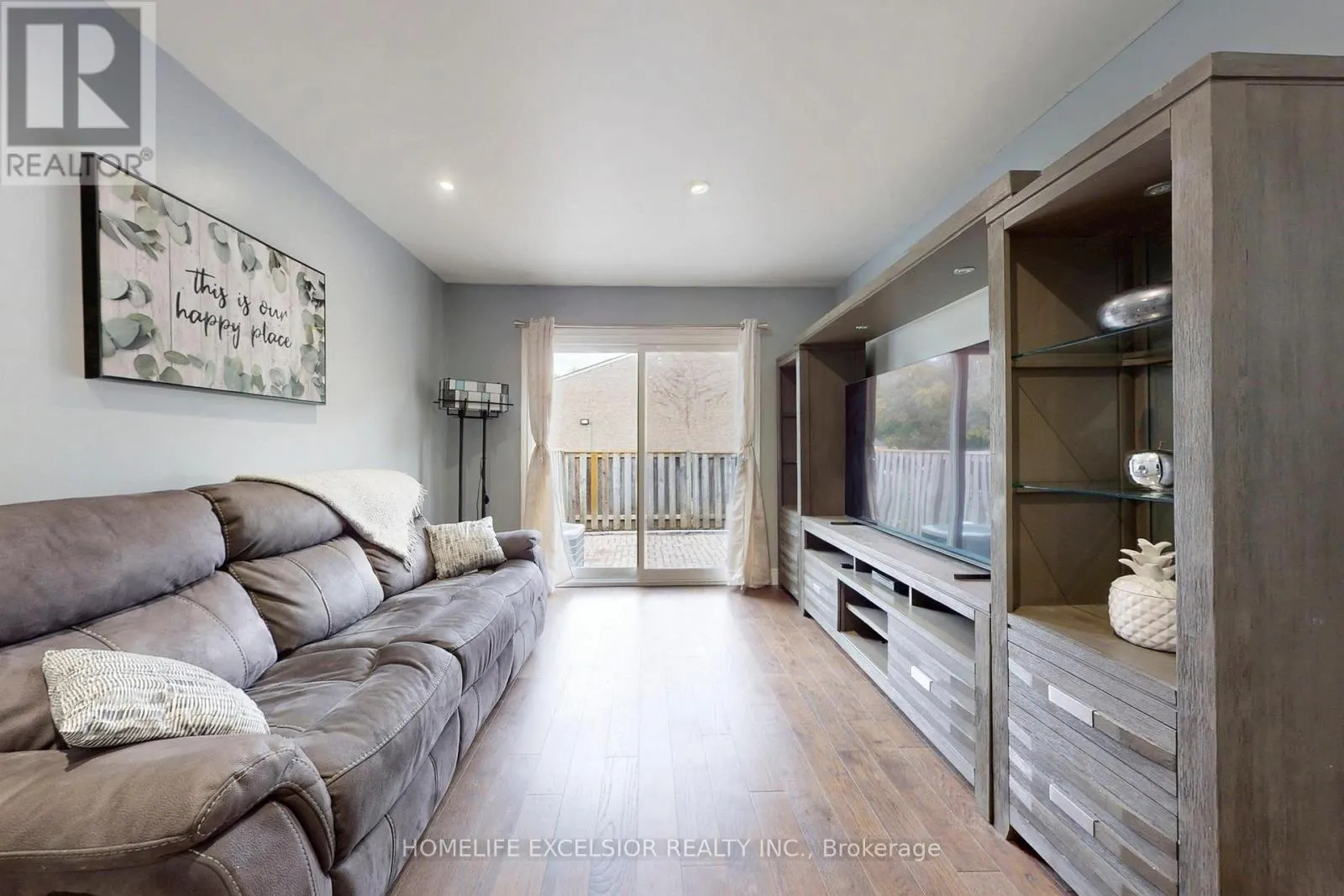 113 ROCK FERN WAY