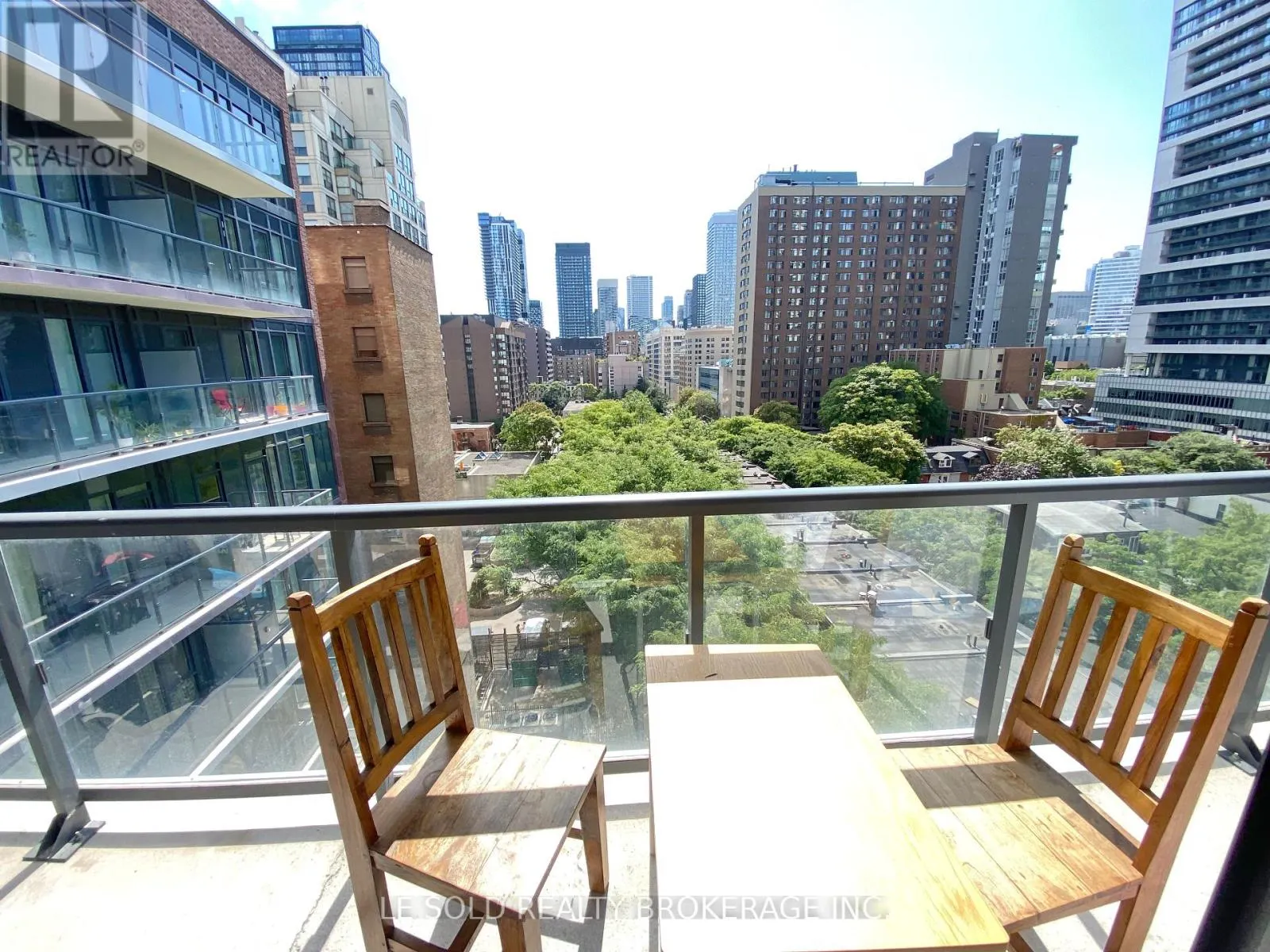 802 - 308 JARVIS STREET