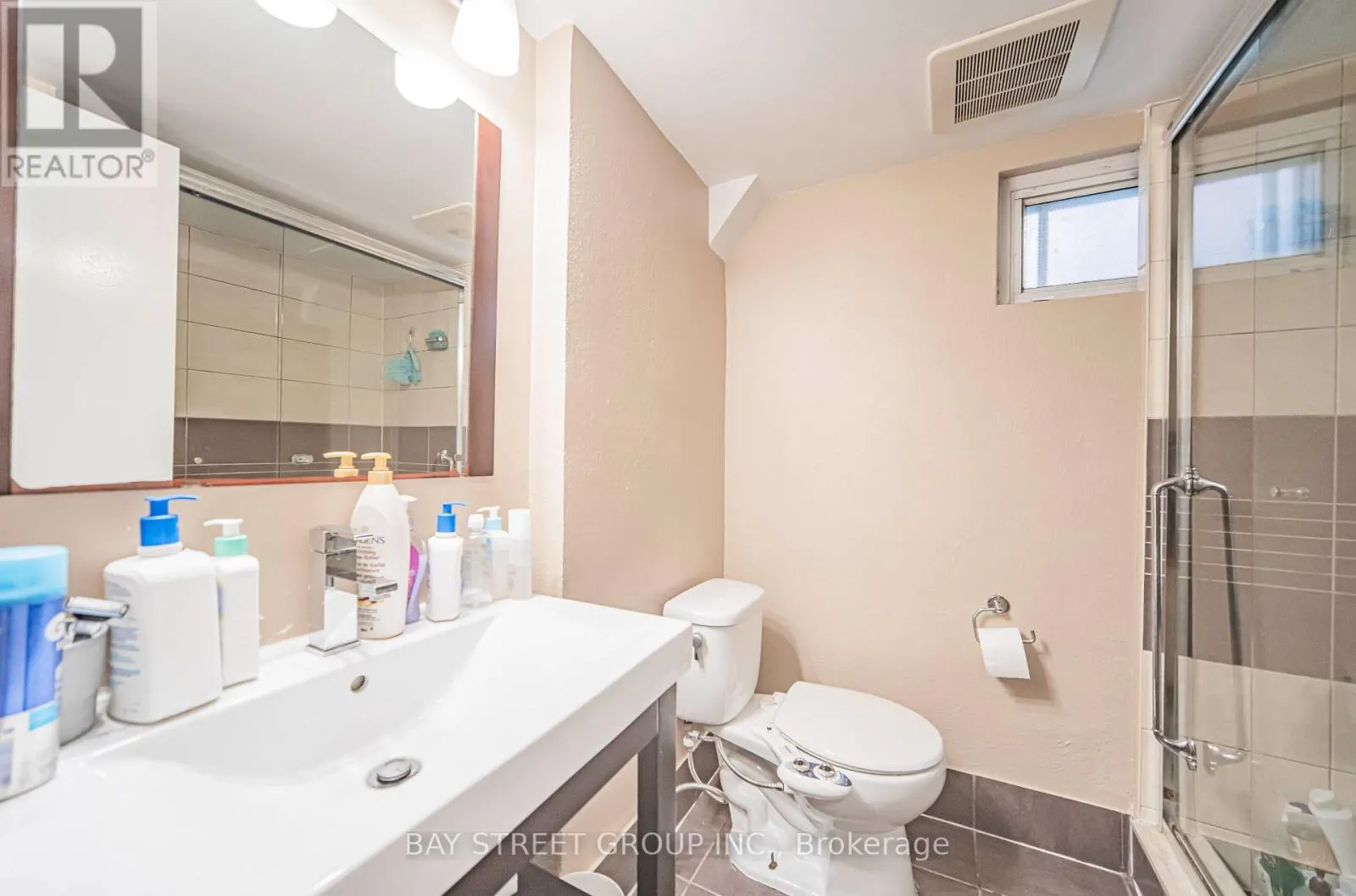 65 SPADINA ROAD