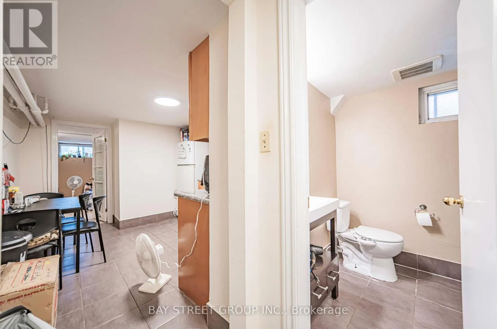 65 SPADINA ROAD
