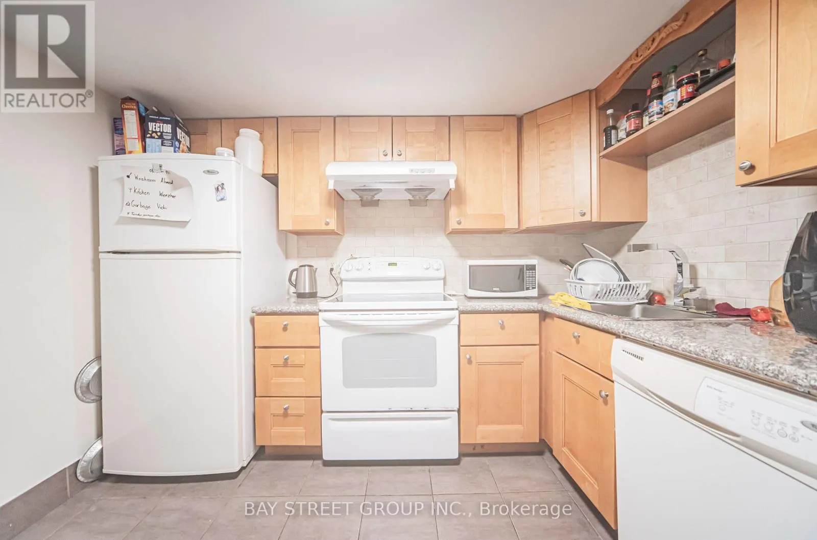 65 SPADINA ROAD