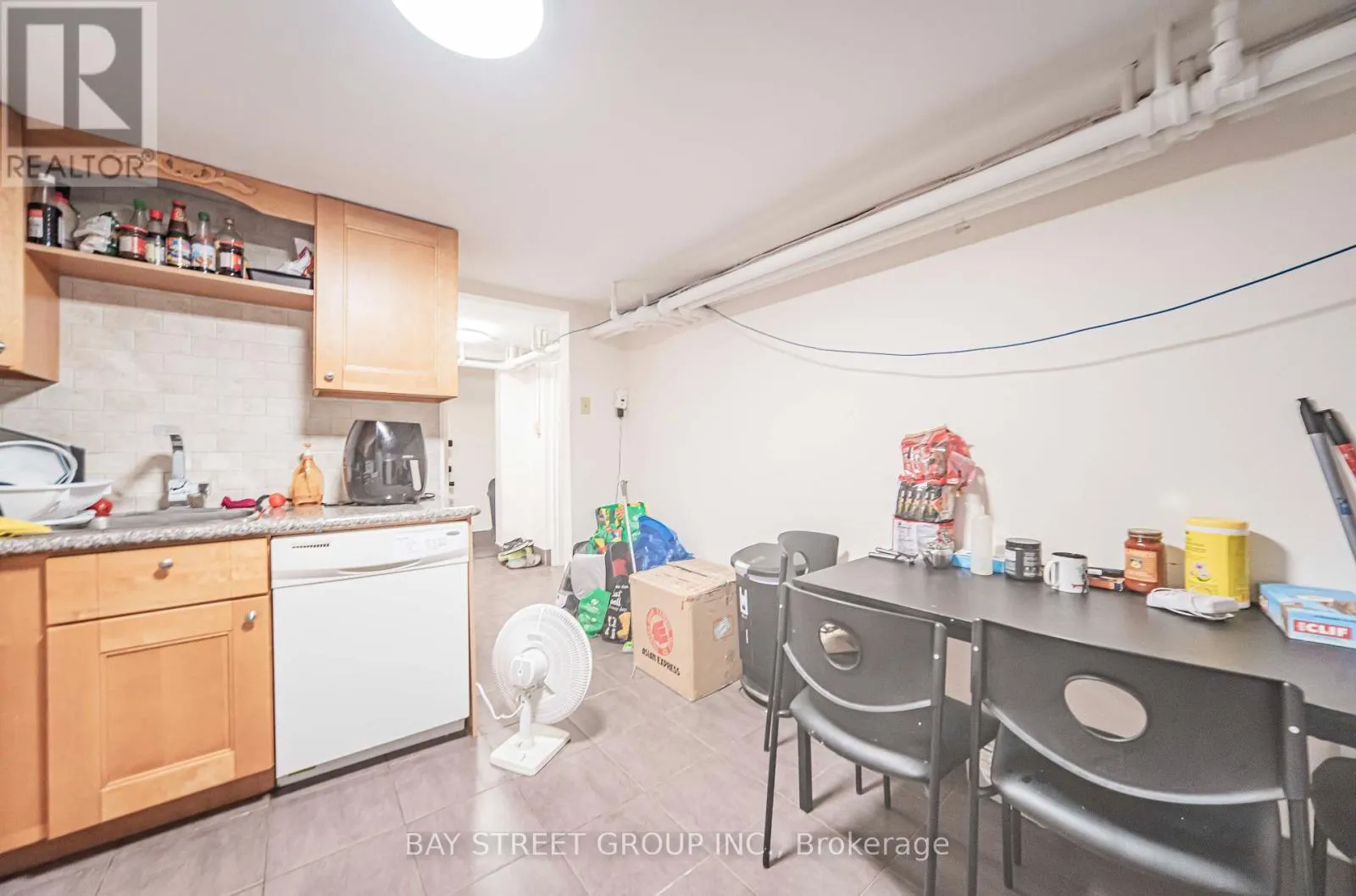 65 SPADINA ROAD