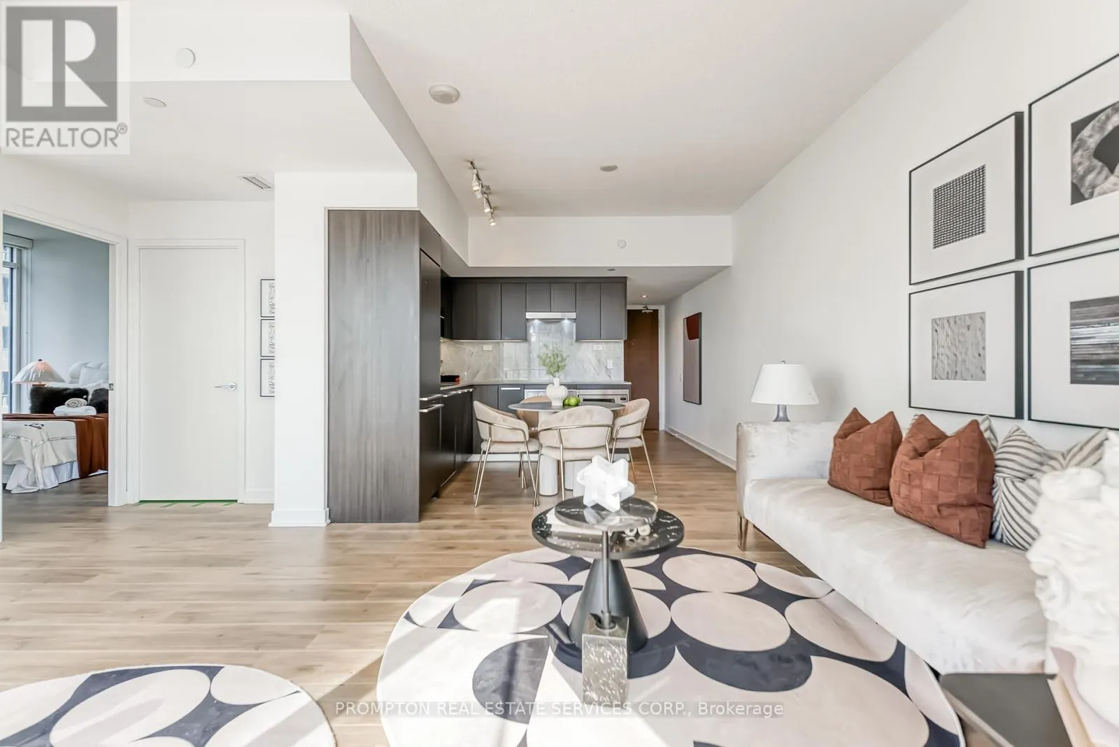 1002 - 70 QUEENS WHARF ROAD