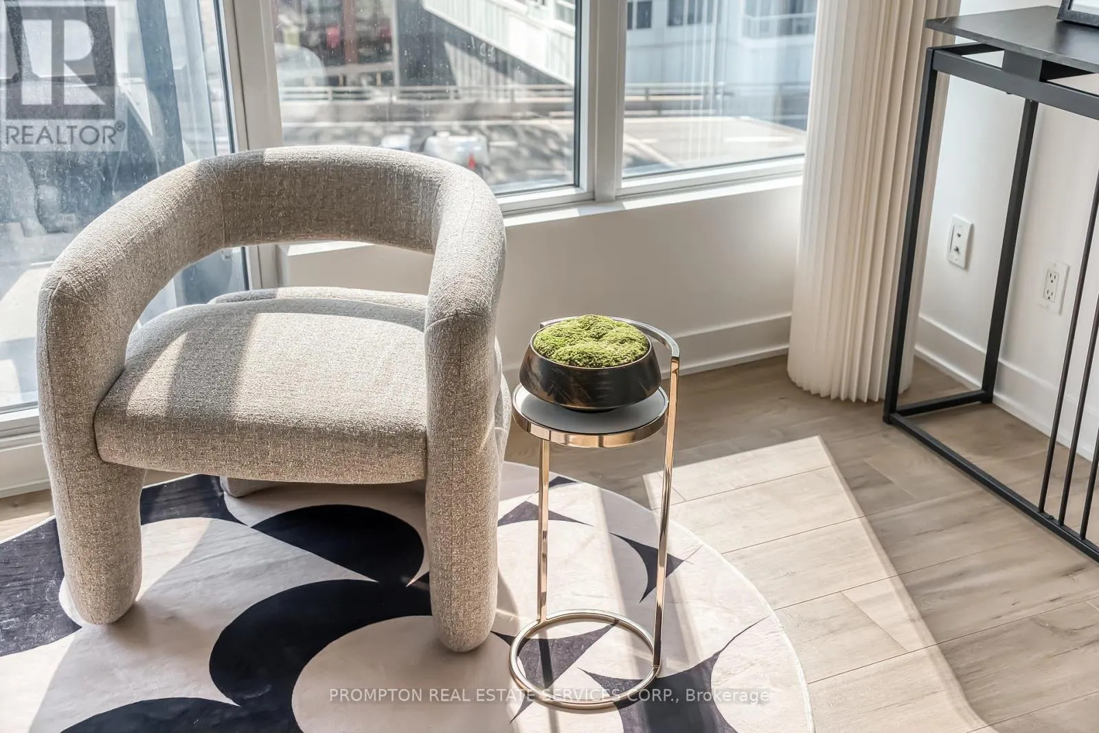 1002 - 70 QUEENS WHARF ROAD