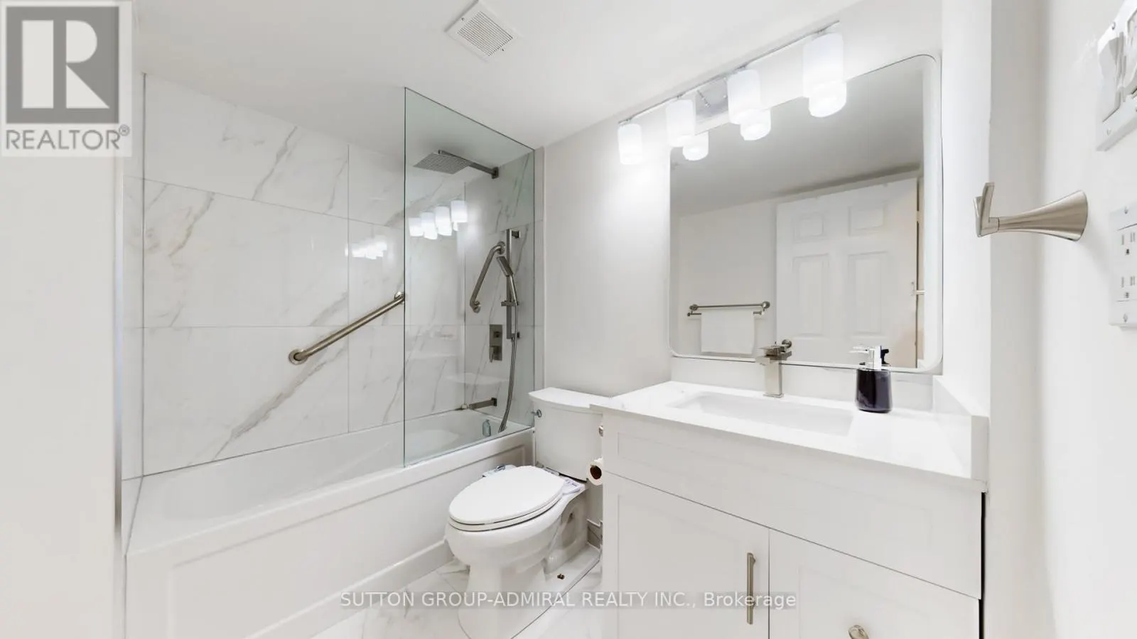 1501 - 131 TORRESDALE AVENUE
