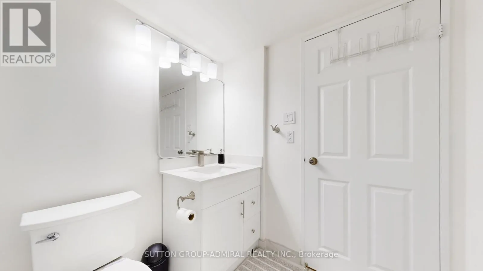 1501 - 131 TORRESDALE AVENUE