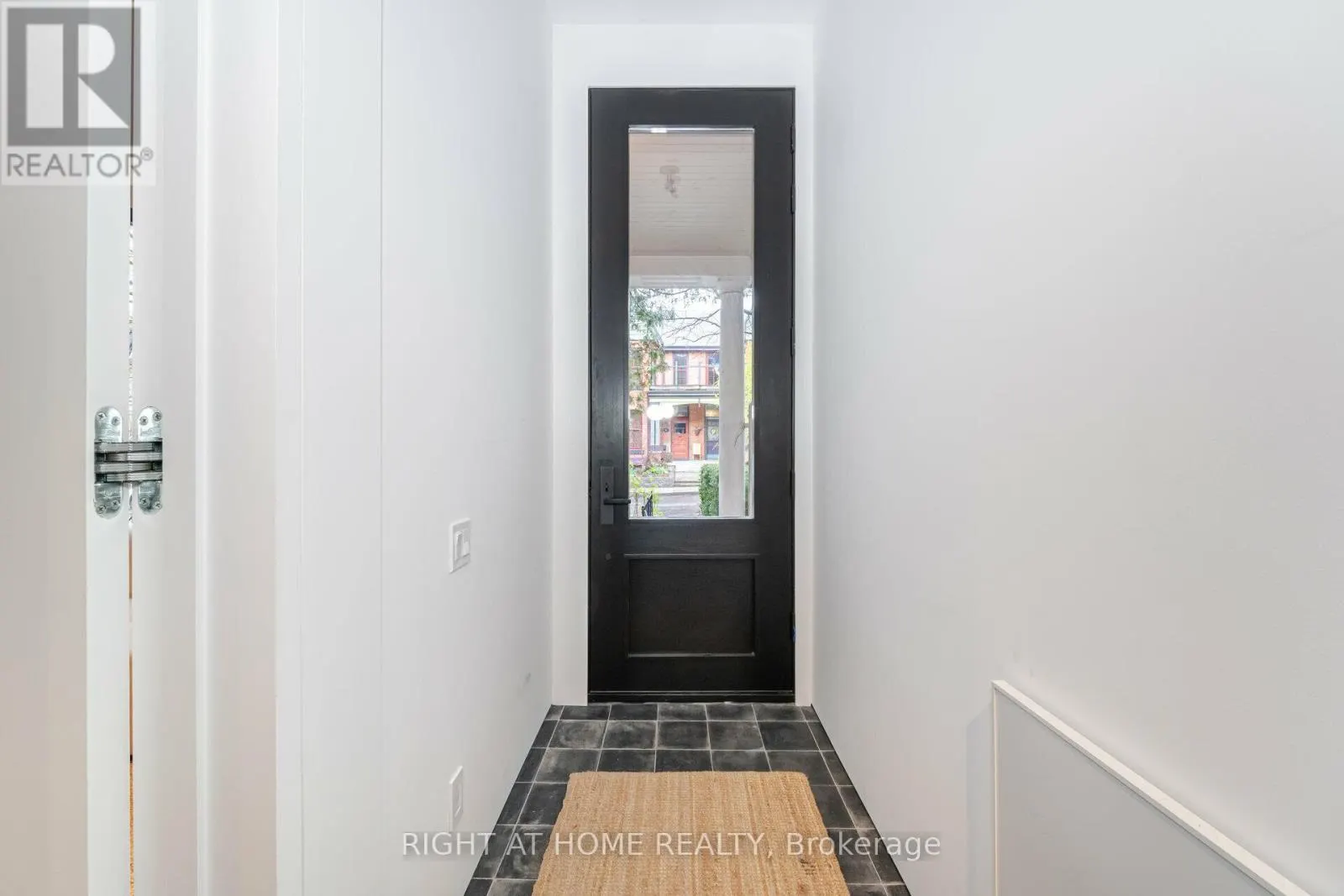 259 LISGAR STREET