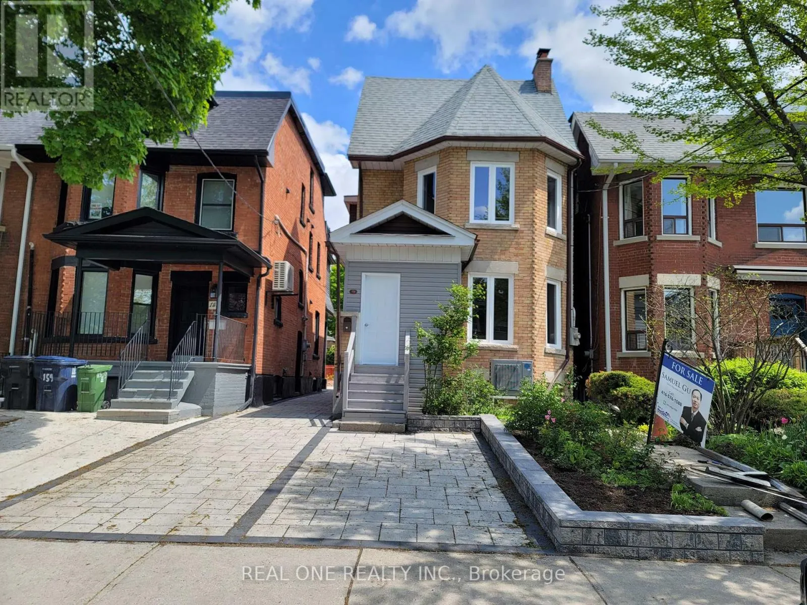 157 GLENHOLME AVENUE