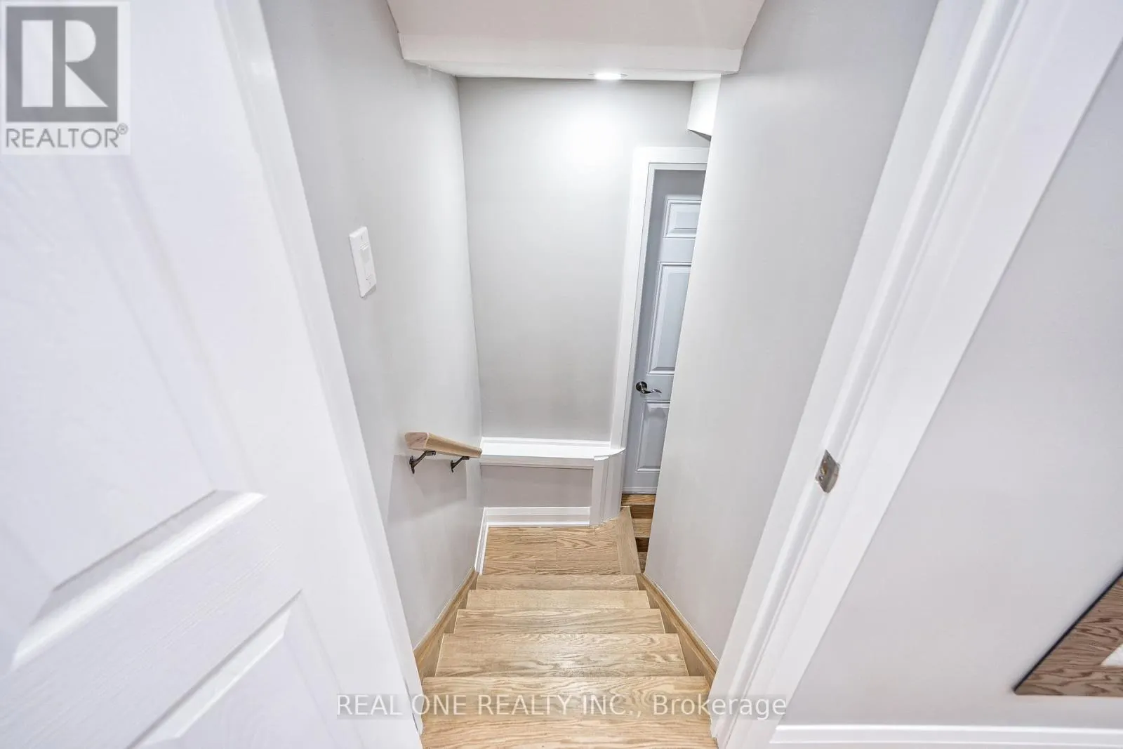 157 GLENHOLME AVENUE