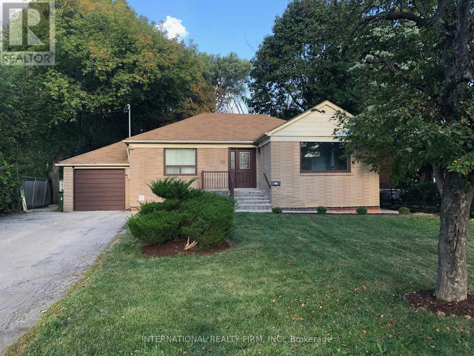 55 KENTON DRIVE
