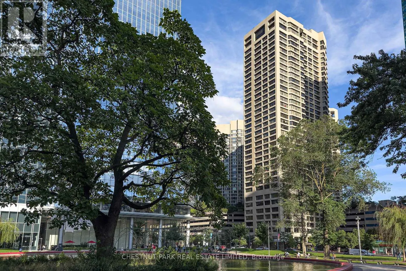 3011 - 55 HARBOUR SQUARE