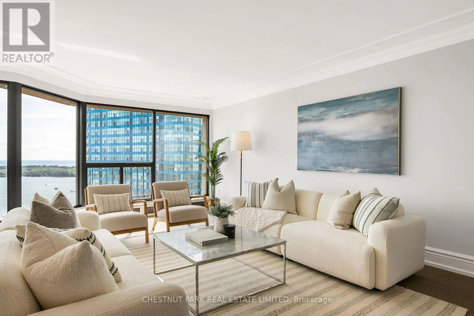 3011 - 55 HARBOUR SQUARE