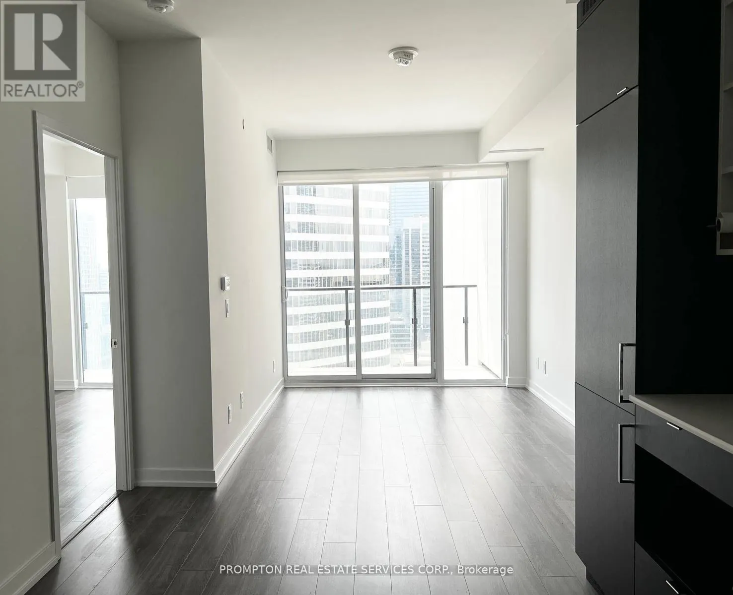 2809 - 20 EDWARD STREET