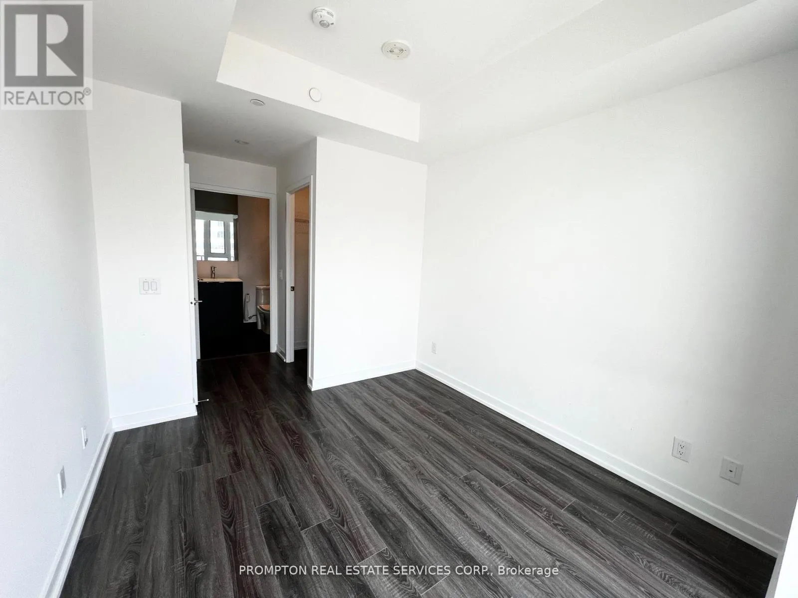 2809 - 20 EDWARD STREET