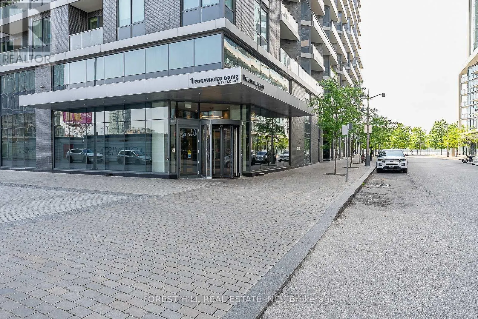SPH #07 - 1 EDGEWATER DRIVE