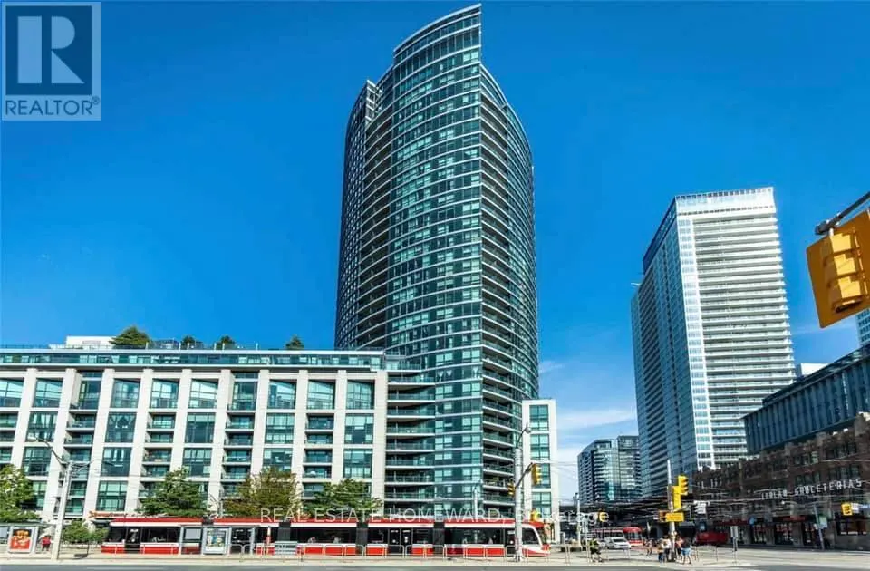 201 - 600 FLEET STREET