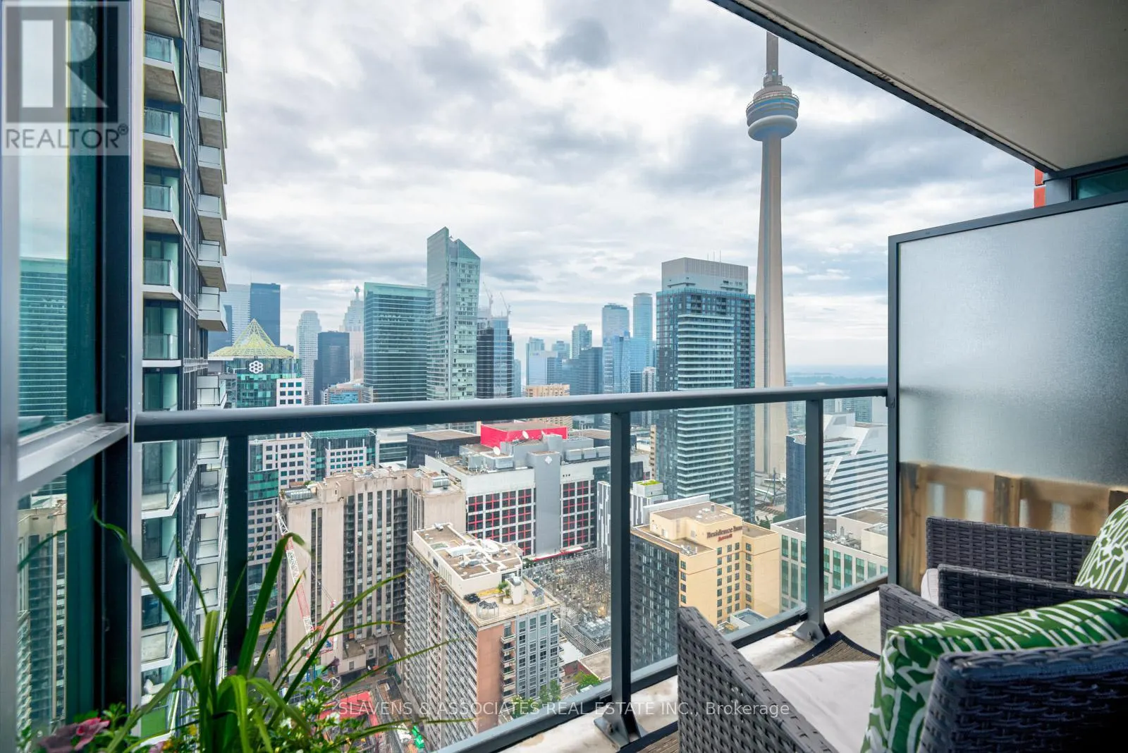 3503 - 88 BLUE JAYS WAY