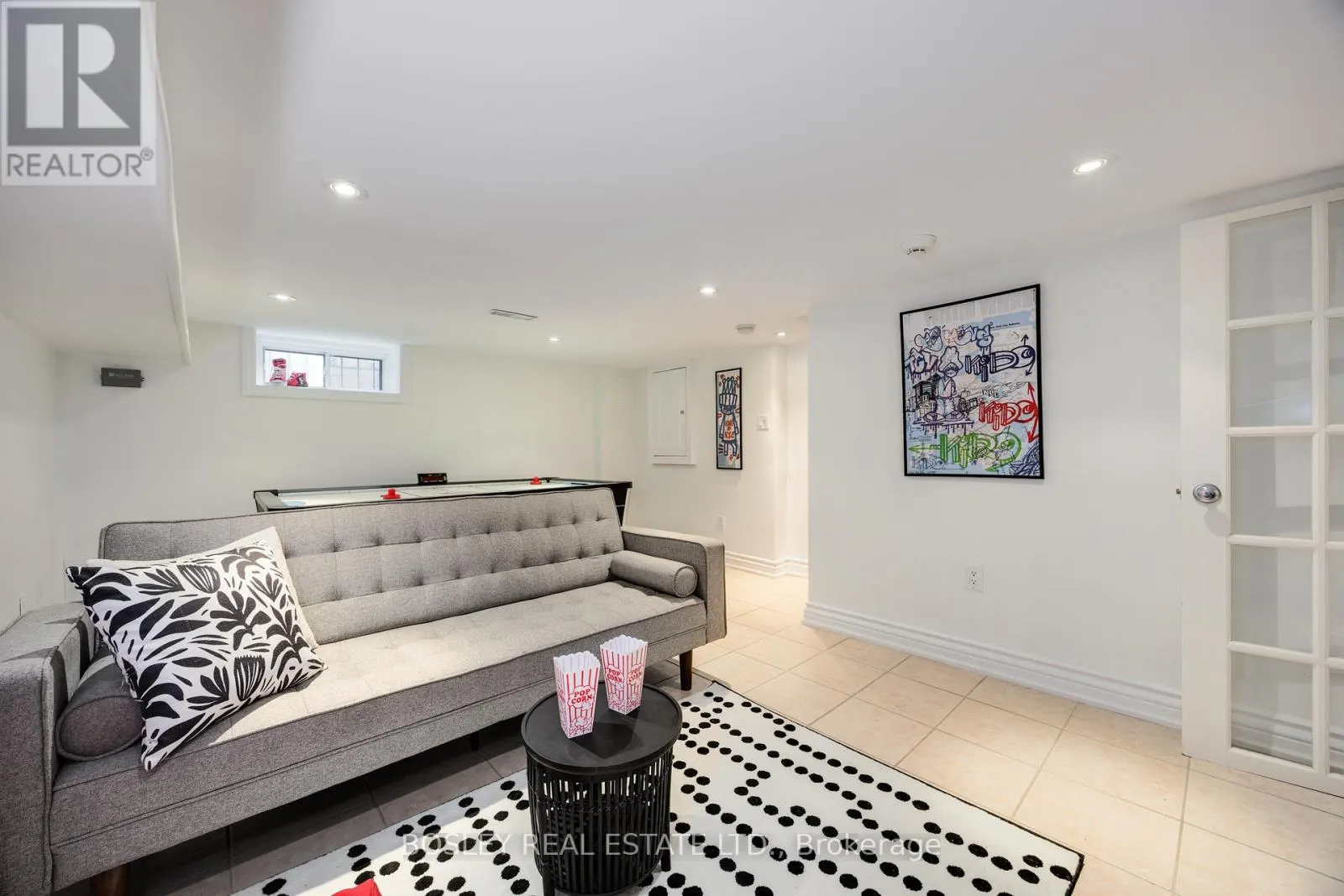 4 WHITAKER AVENUE