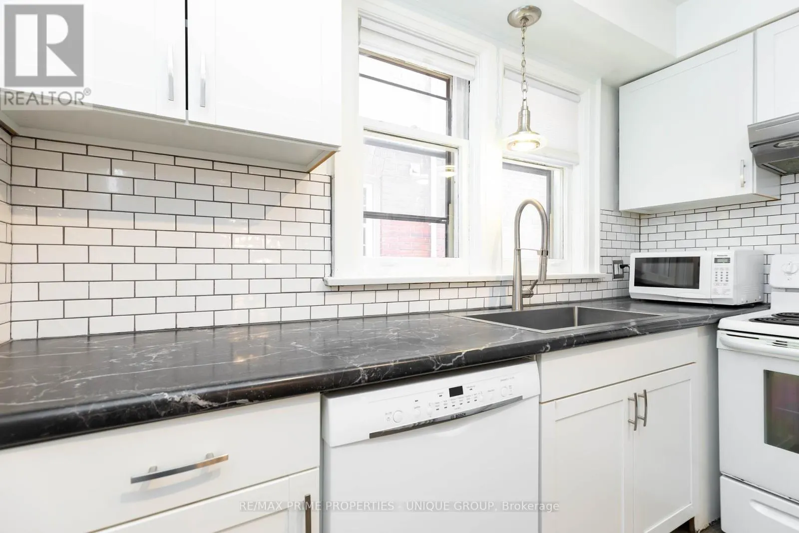 66 BURNABY BOULEVARD