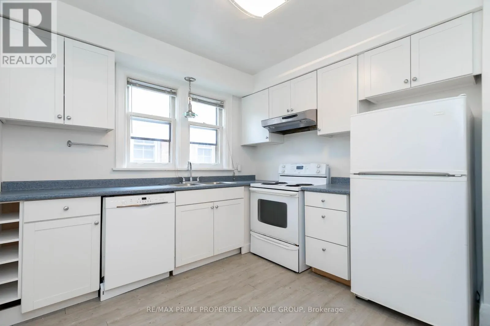 66 BURNABY BOULEVARD