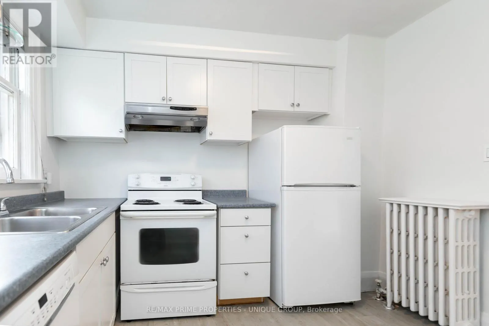 66 BURNABY BOULEVARD