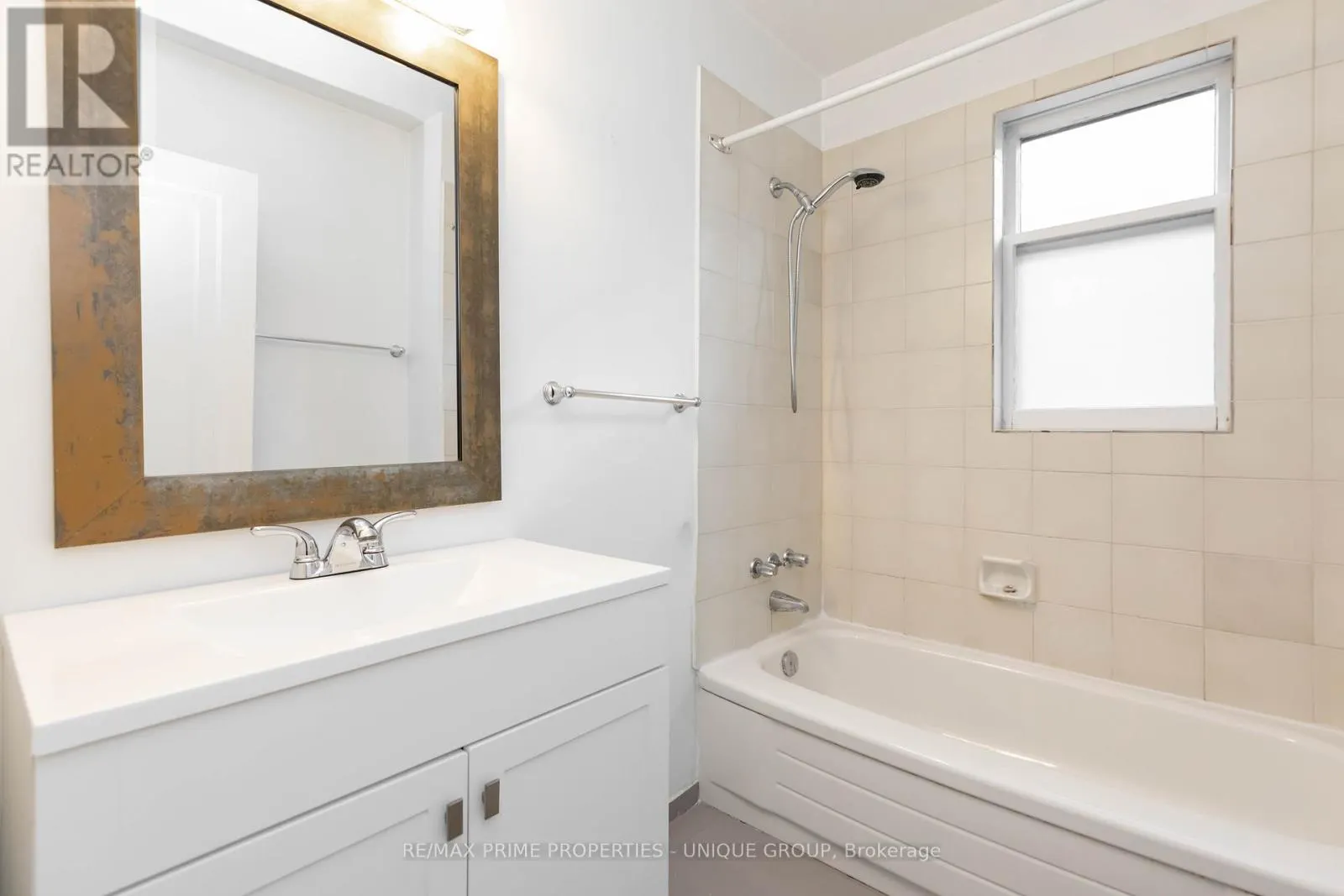 66 BURNABY BOULEVARD
