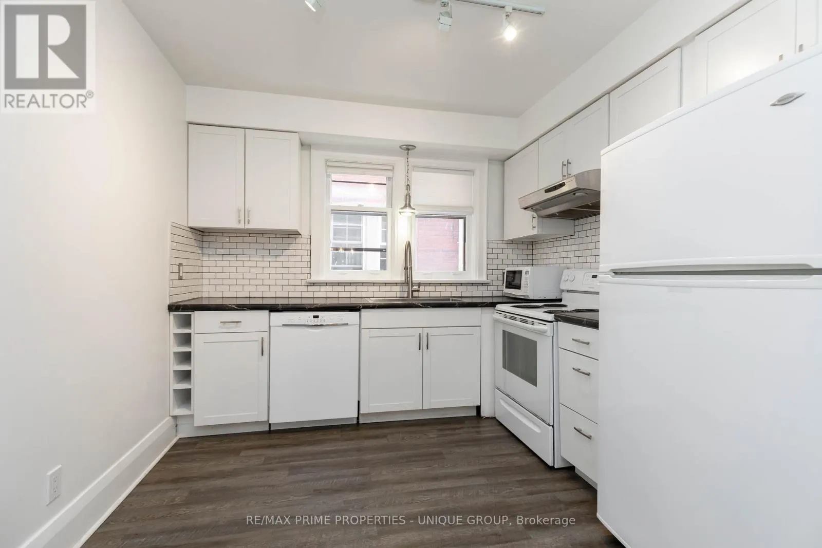 66 BURNABY BOULEVARD