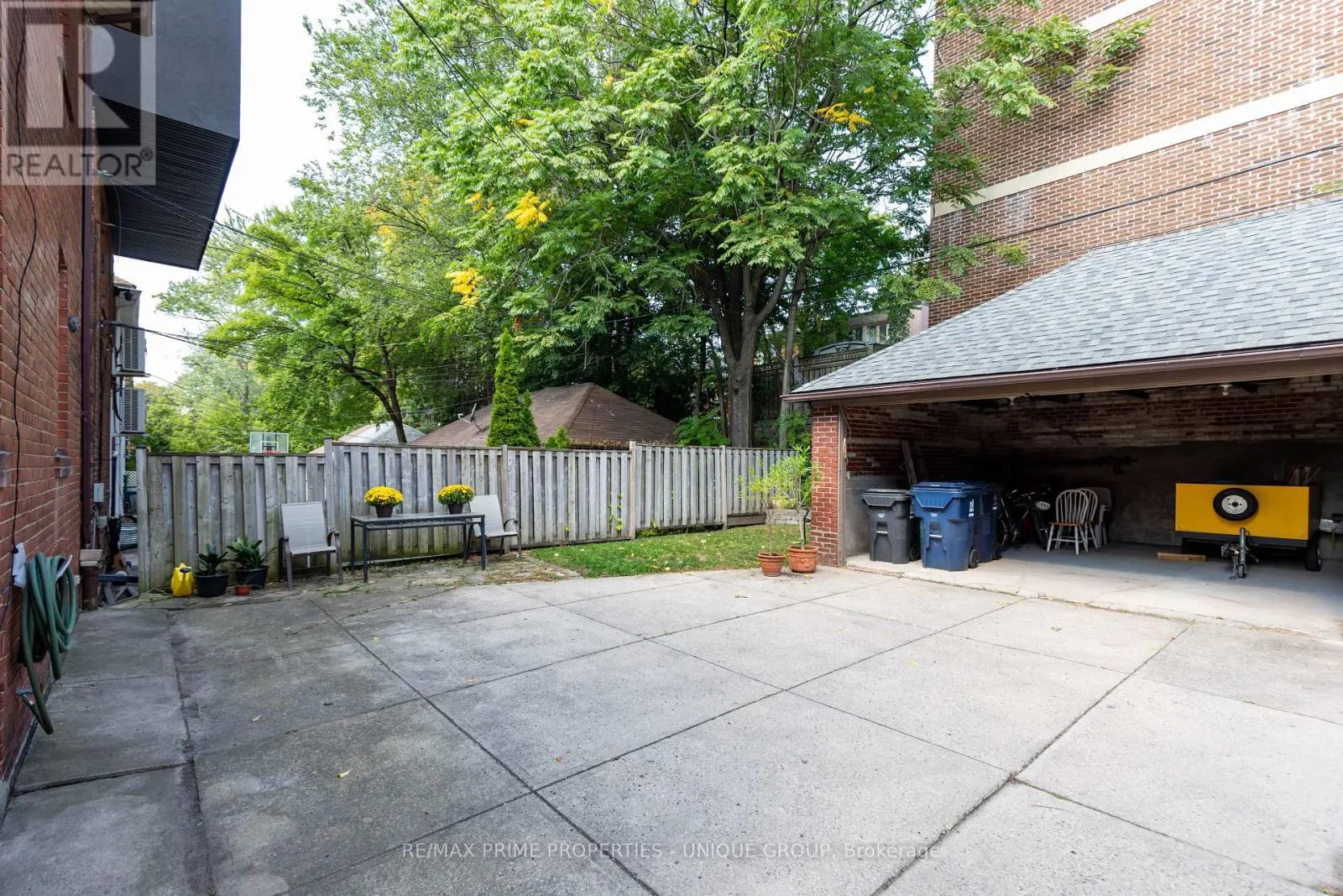 66 BURNABY BOULEVARD