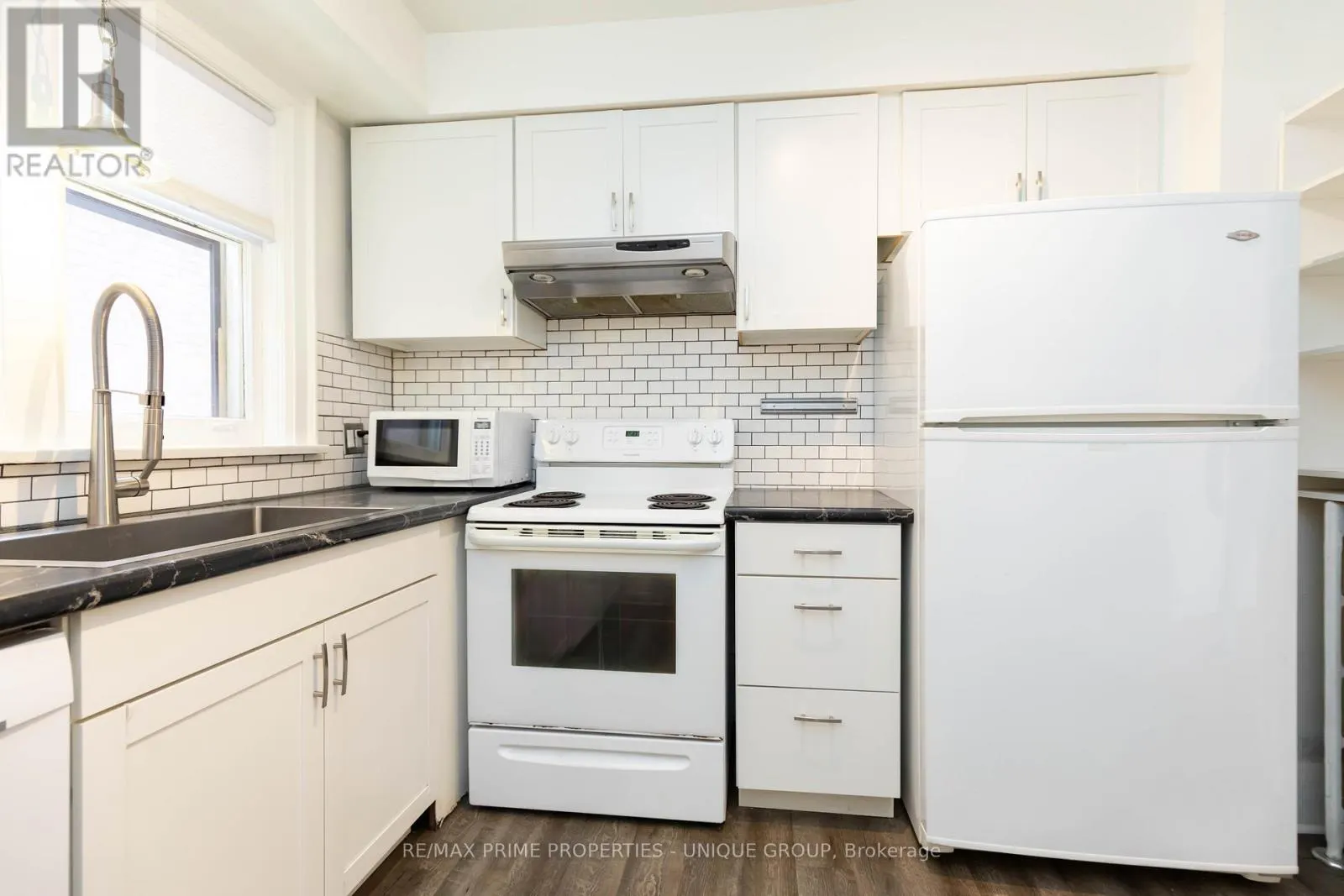 66 BURNABY BOULEVARD