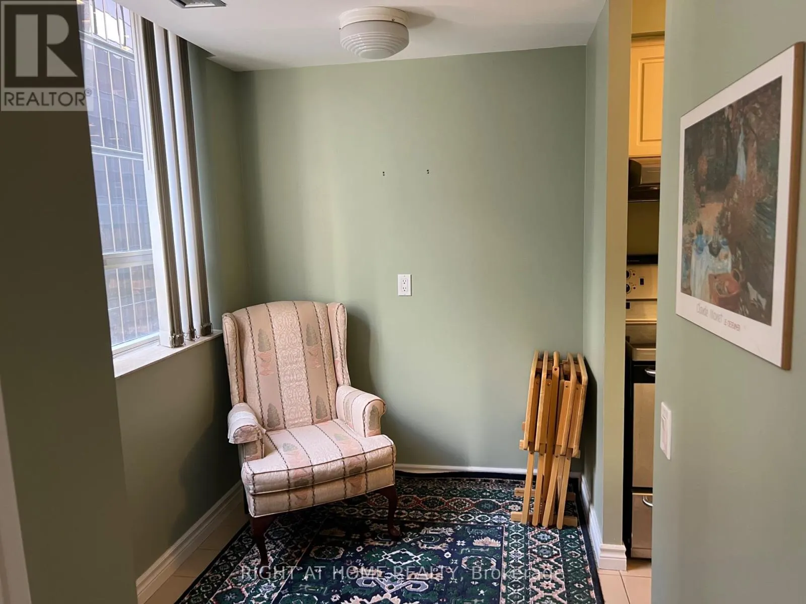 705 - 71 SIMCOE STREET