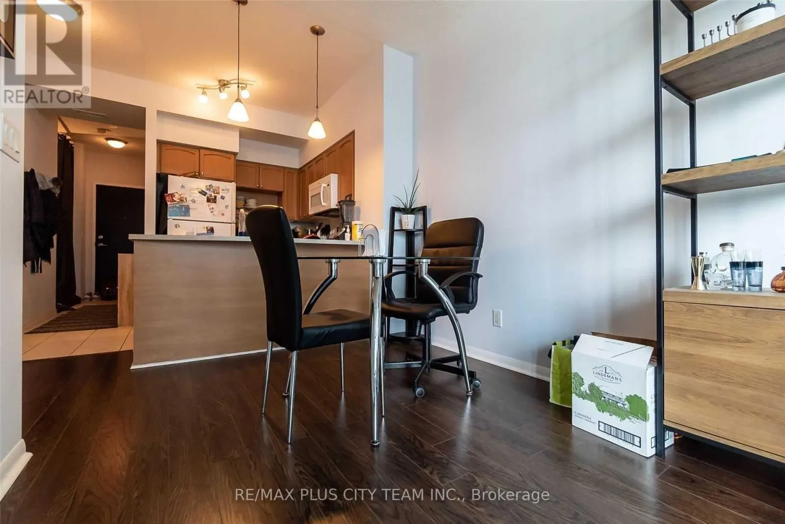 3702 - 18 YONGE STREET
