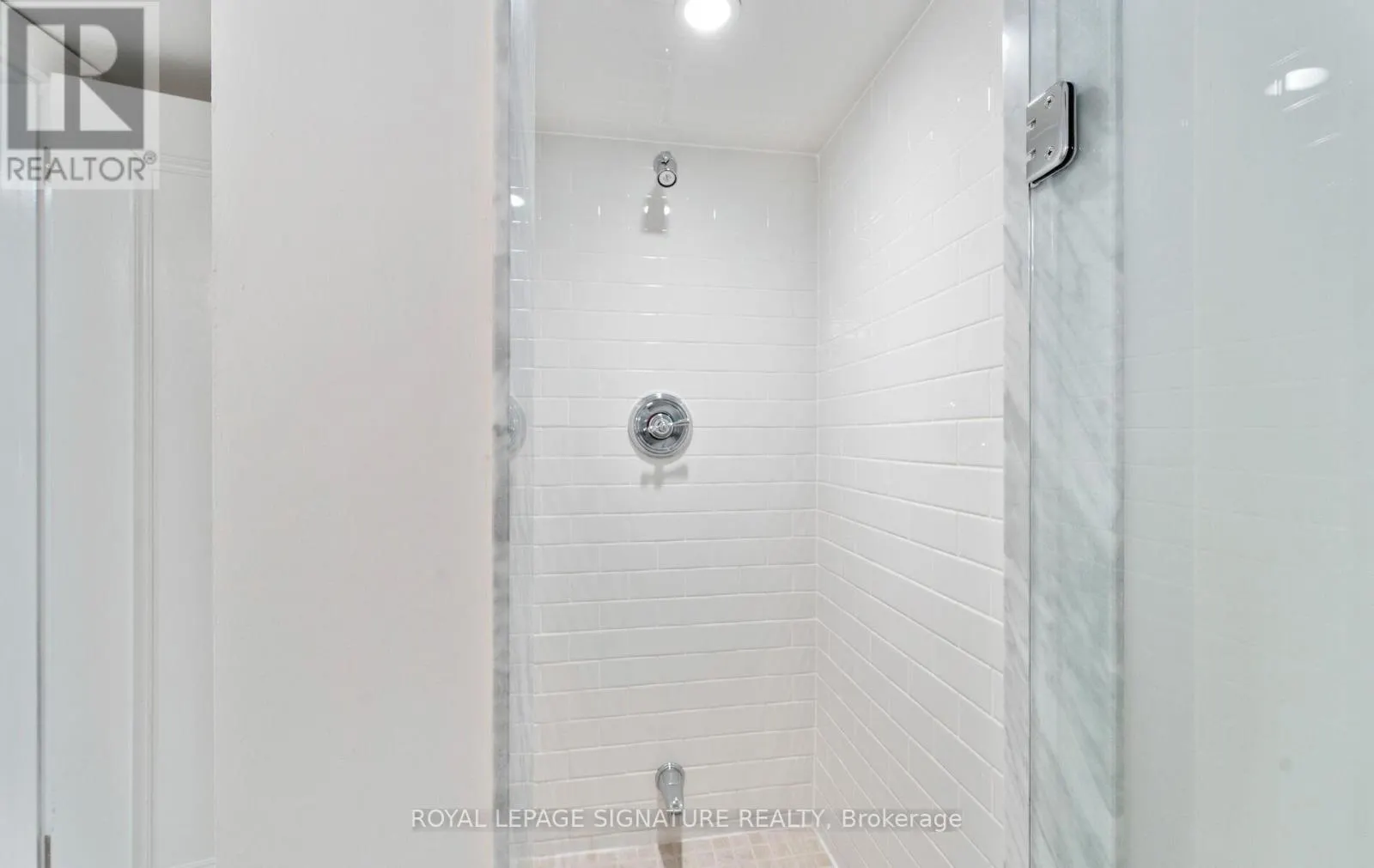 45 HILLSDALE AVENUE W